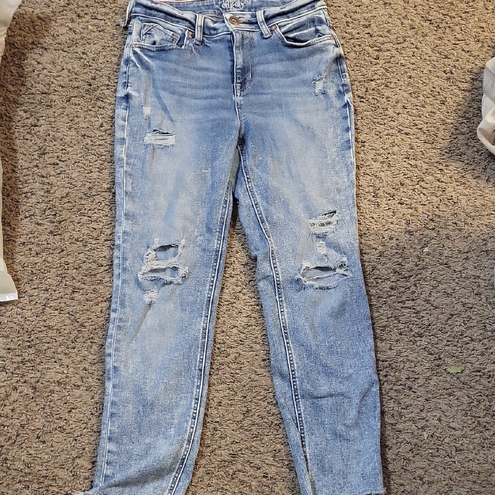Light Wash Distressed Jeans